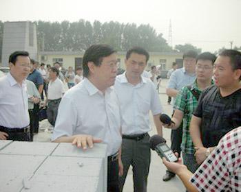 濮陽市市委常委、市委宣傳部長徐蘭峰等一行蒞臨我司視察1